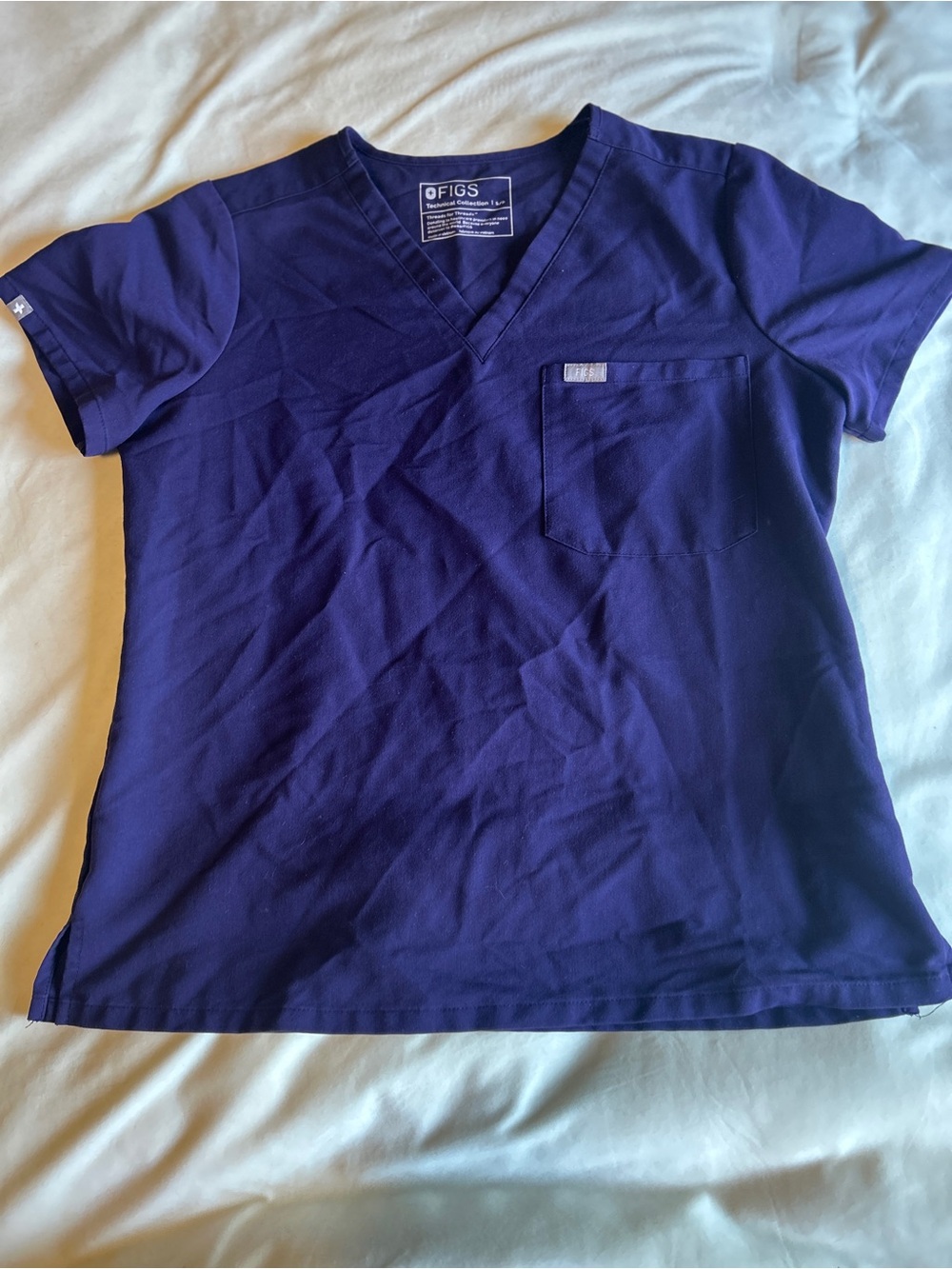 Figs Women’s Deep Purple V-Neck 1 pocket Scrub top